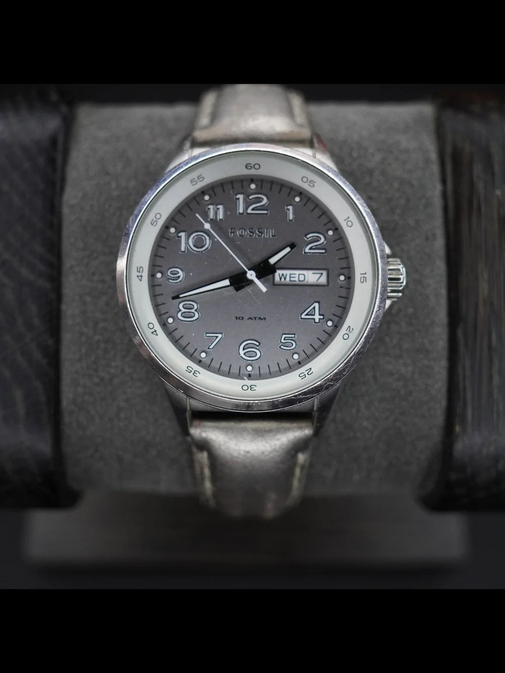 Fossil AM4337 Gray Dial Day Date 10 ATM Quartz Men's 38mm Leather Watch